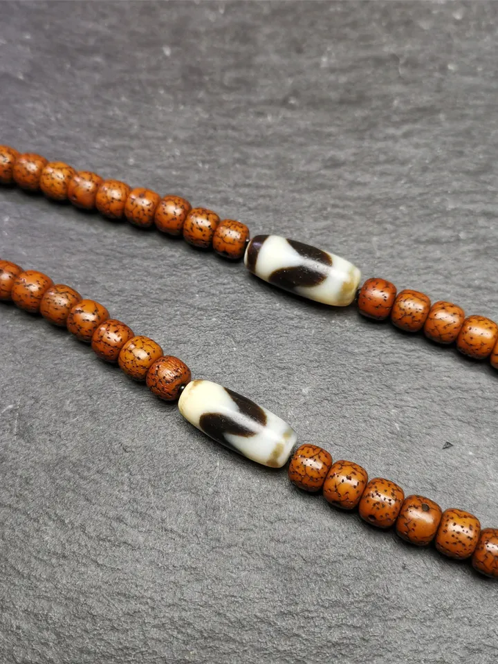 Gandhanra TibetanTiger Tooth Dzi Bead Accessories,Dzi Spacer Beads,Marker Beads for Mala,Necklace,amulet,0.32" × 0.79"