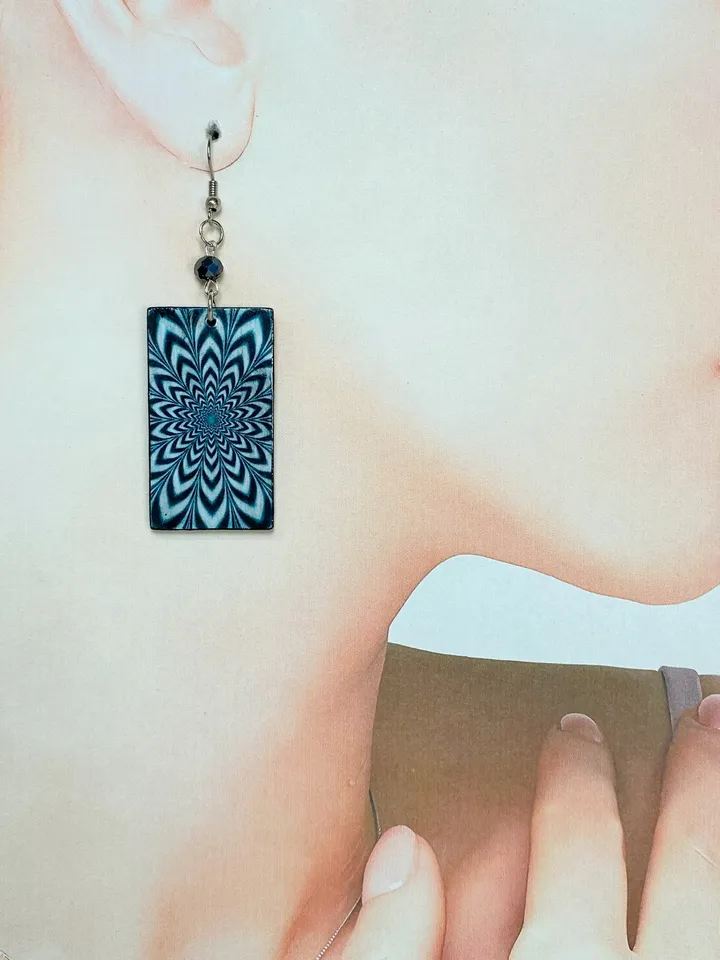 Handmade earrings. Optical illusion. Individual design.