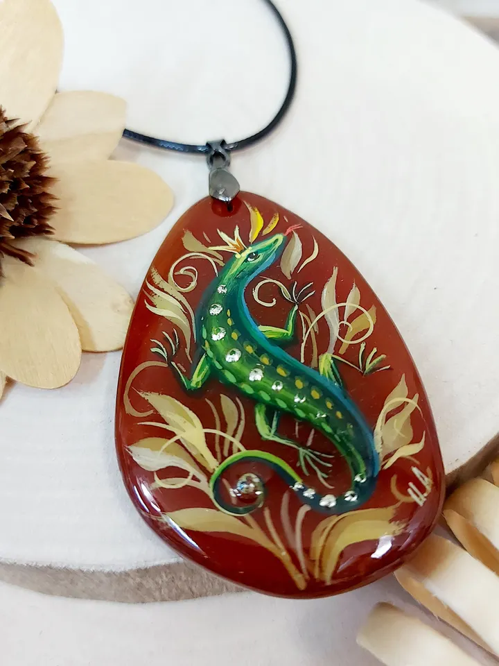 Pendant with a lizard Author's work Hand-painted on stone Russian school of painting Fedoskino Agate Magic of painting.