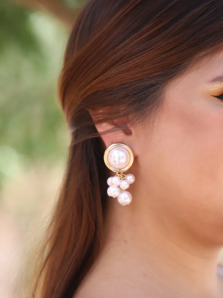 Boho Wedding Earrings For Bride, Pearl Chandelier Statement Bridal Earrings, Pearl Statement Wedding Jewelry, Gold Jewellery Bridesmaid Gift