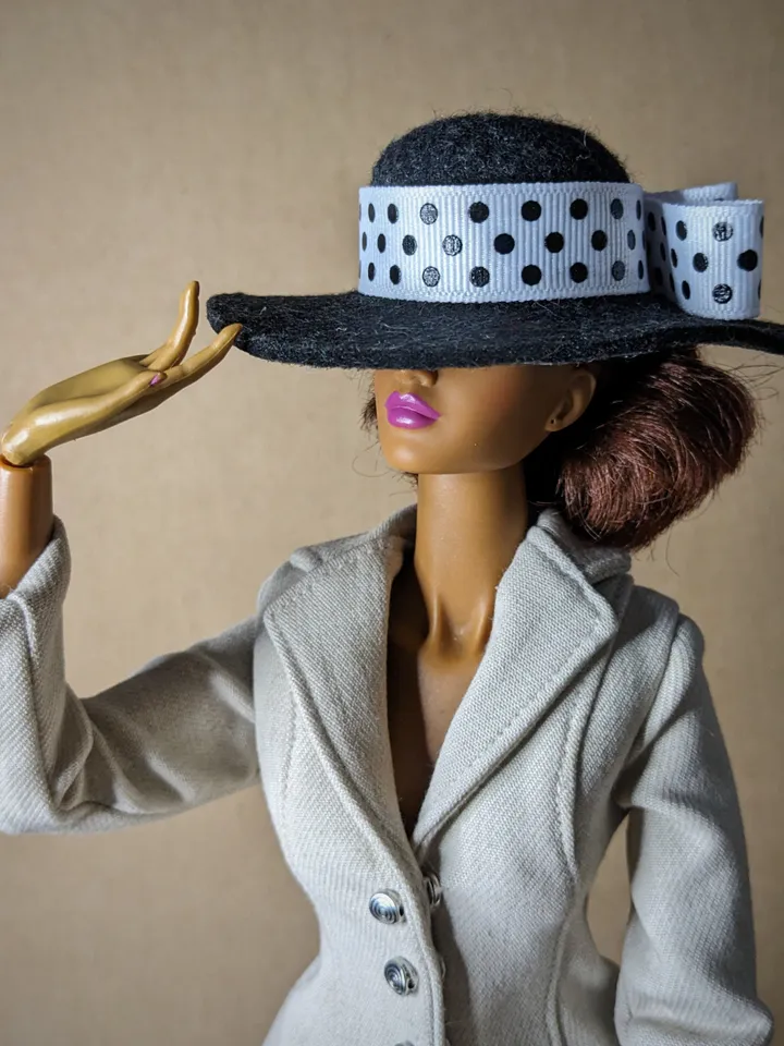 Felt hat for 16 inches Fashion Royalty female doll (black & white polka dot)
