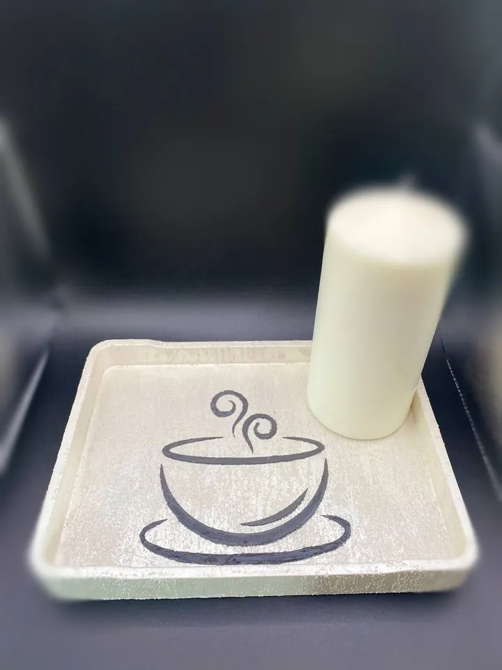 Square decorative tray made of plaster