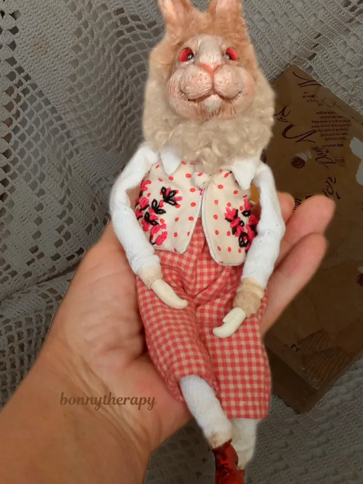 quirky bunny 5.1 inches sitting, made in mixed media.