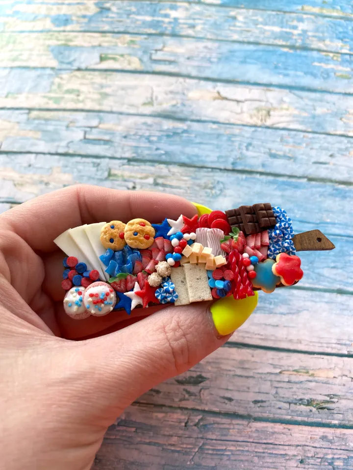 Magnet Miniature 4th July Charcuterie Board with polymer clay Souvenir