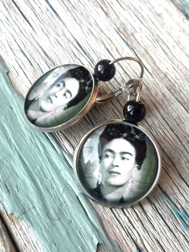 Frida Kahlo earrings, Frida Kahlo photo, Frida Kahlo art, Frida Kahlo print, Frida Kahlo poster