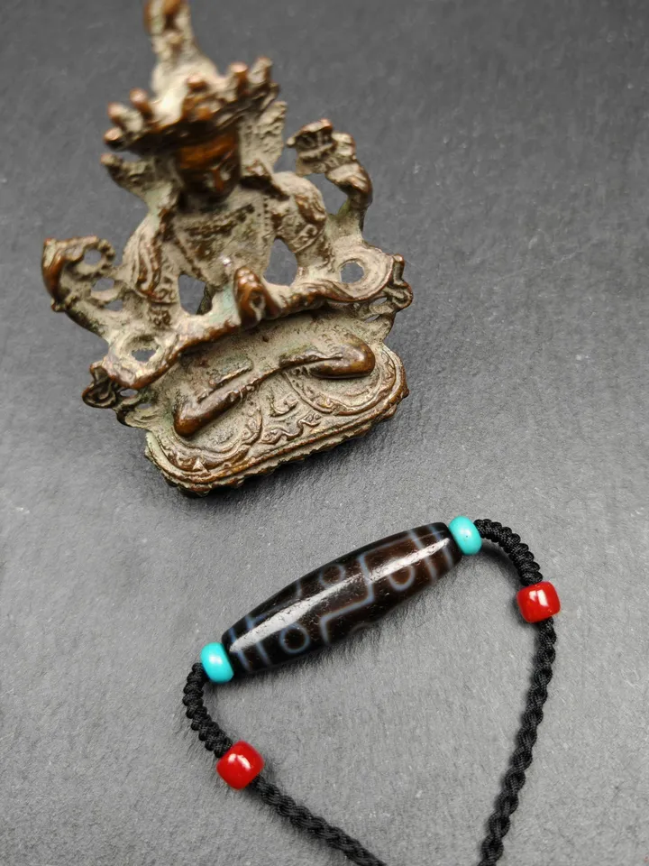 Gandhanra Vintage Tibetan 9 Eyes Dzi Bead Necklace,Protective Charm,Spiritual Gift,1.5&quot; x 0.4&quot;