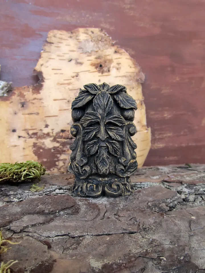 Green Man Face Wicca home decor Corbel Face Fairy tale decor Pagan figurine Druid small statue Greenman Celtic Forest god Witch altar doll