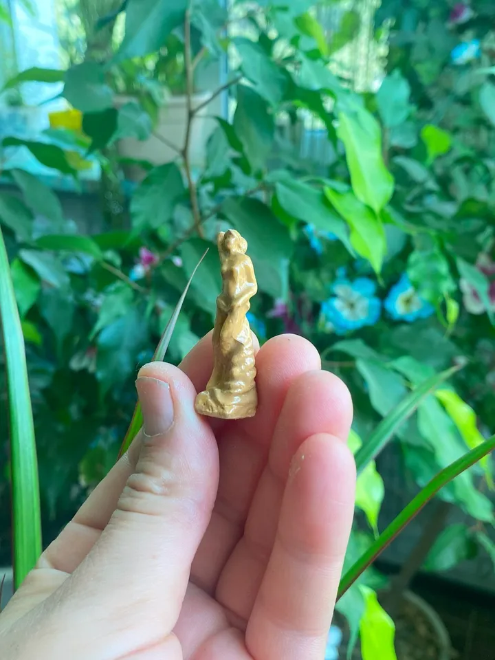 Figurine for a dollhouse. Doll accessories. Ceramic figurine. 1:12. mini figurines.