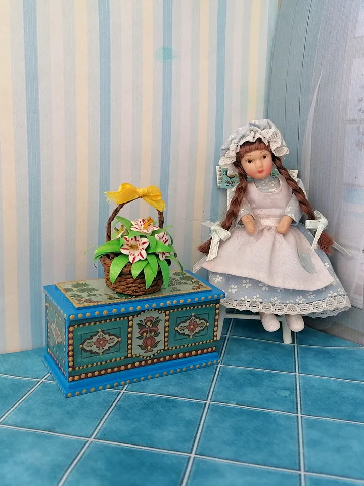 Doll box. Miniature. 1:12.