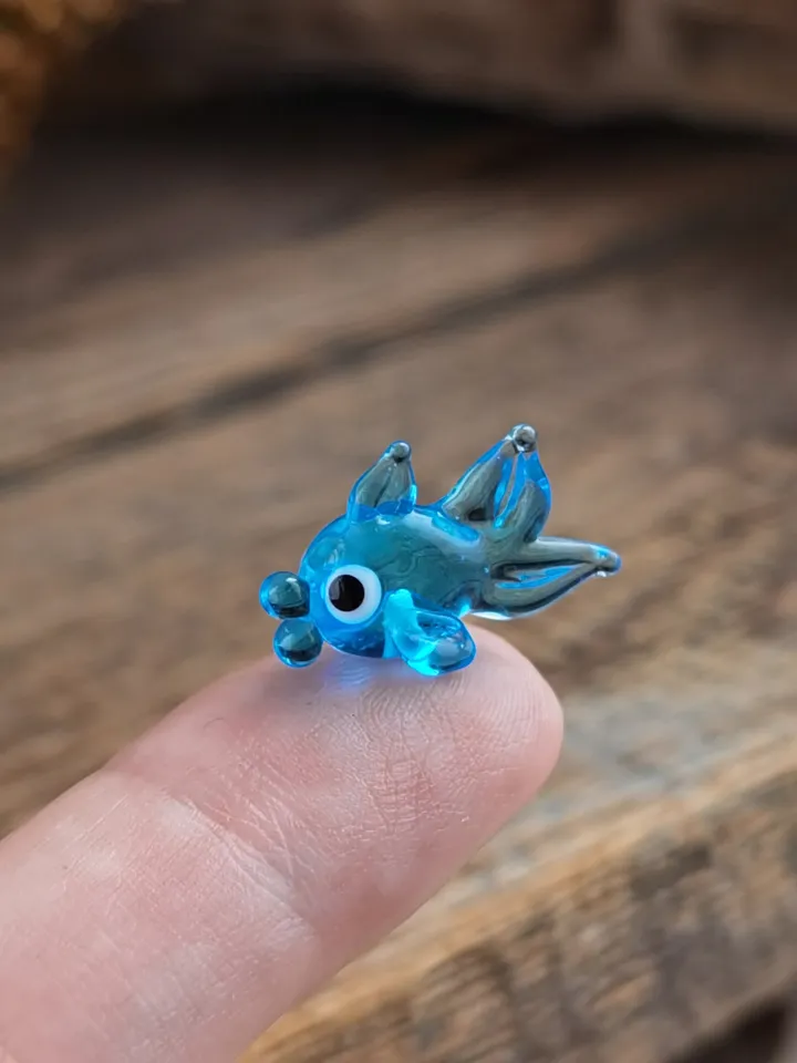 Glass figurines Glass Fish figurines Tiny fish Miniature fish Tiny glass animals Blown glass art Aquarium decor Dollhouse miniature