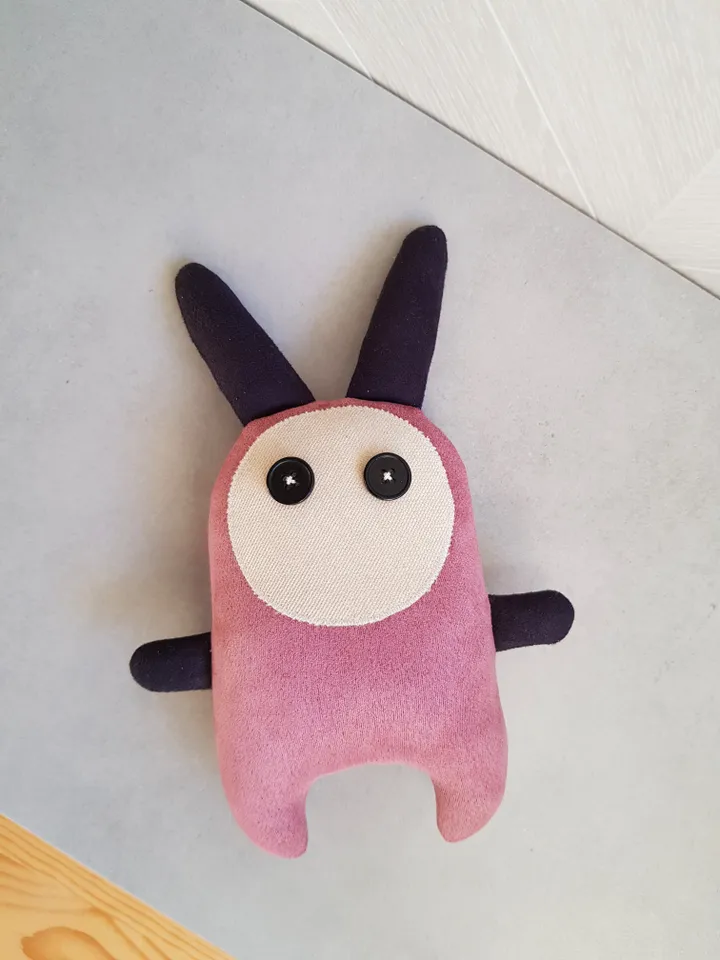 Pink Rabbit sewing pattern PDF, digital tutorial in English, stuffed animal diy