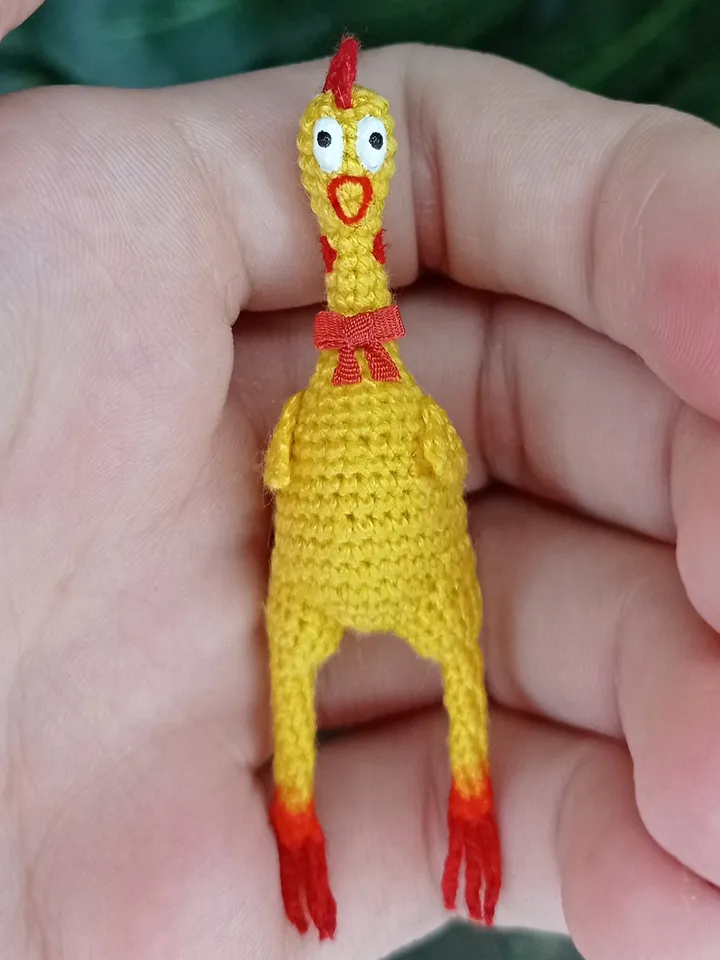 English PDF crochet pattern Chicken Co-Co. Crochet miniature pattern. Crazy chicken toy pattern. DIY funny toy.