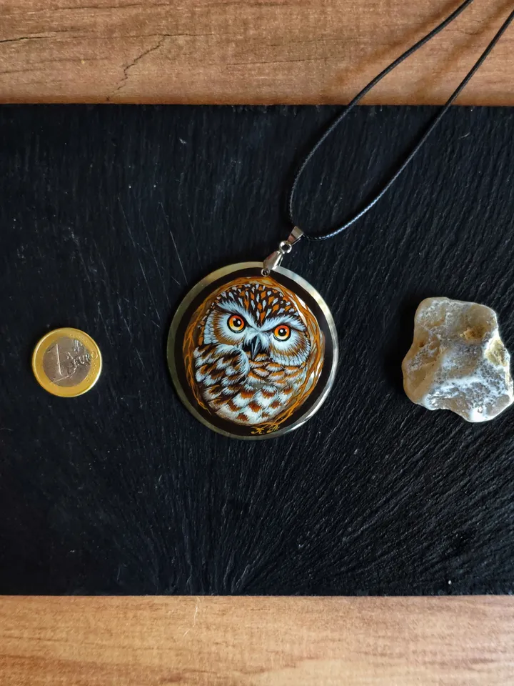 Pearl pendant necklace: Brown owl on outstanding pendant. Graceful nature captured on handmade jewelry. Gorgeous animal gift for dainty girl