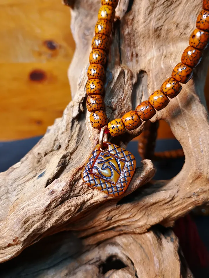Yak Bone Carved Tibetan Alphabet OM,Mala Pendant,Bead Counter Clip,Prayer Bead Accessories,Gandhanra Tibetan Amulet