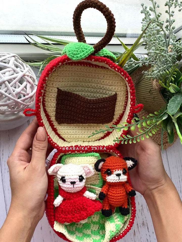PDF Crochet Pattern Foxes in Apple, Amigurumi baby fox pattern, Crochet Bag, Cute fox, Animal pattern, Amigurumi animal, Crochet animal