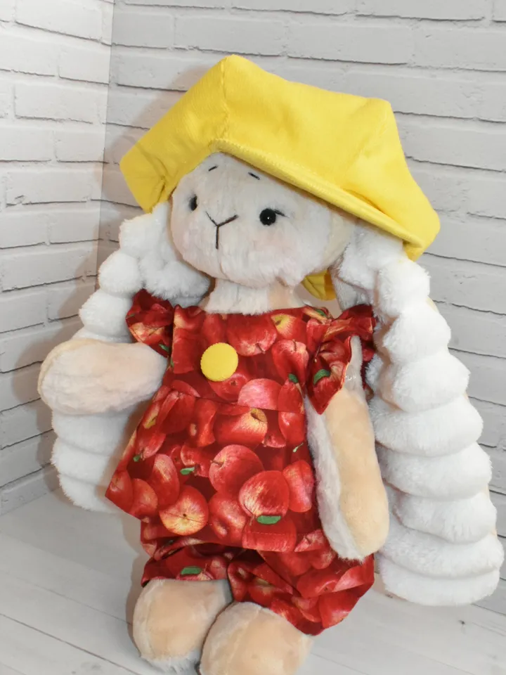Plush bunny Mia