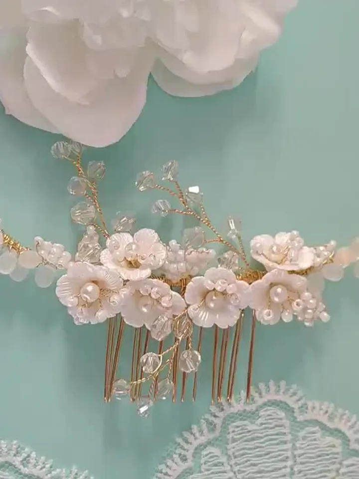 Floral Gold Wedding Hair Comb, Delicate Bridal Headpiece, Porcelain Flower Bridal Hair Comb, Flower Bridal Hair Accessories, Jewelry Tiara