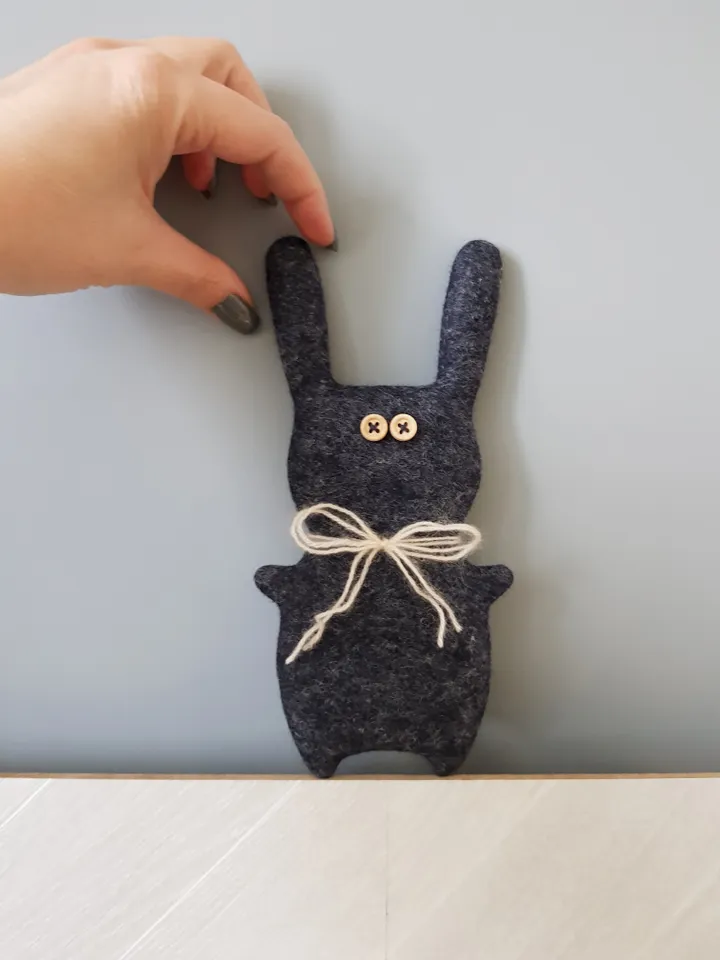 Felt Rabbit sewing pattern PDF, digital tutorial in English, Felt doll diy