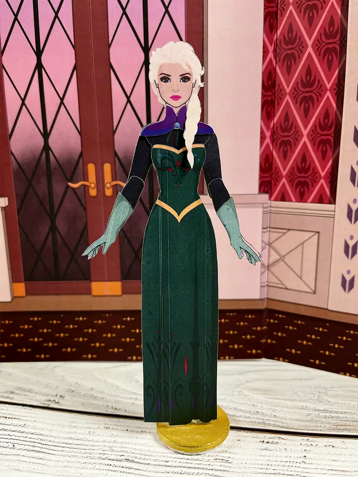 Frozen doll house with paper dolls