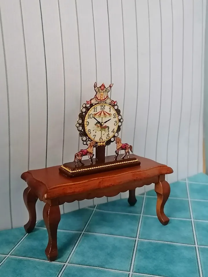 Miniature clock. Imitation. 1:12. Dollhouse miniature. Handmade.