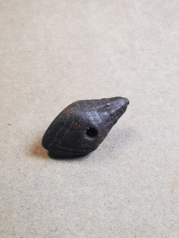 Gandhanra Old Tibetan Niang La Tsa Tsa Statue Amulet, Made of Tibetan Herbal,Small Stupa,Pagoda Pendant,50 Years Old