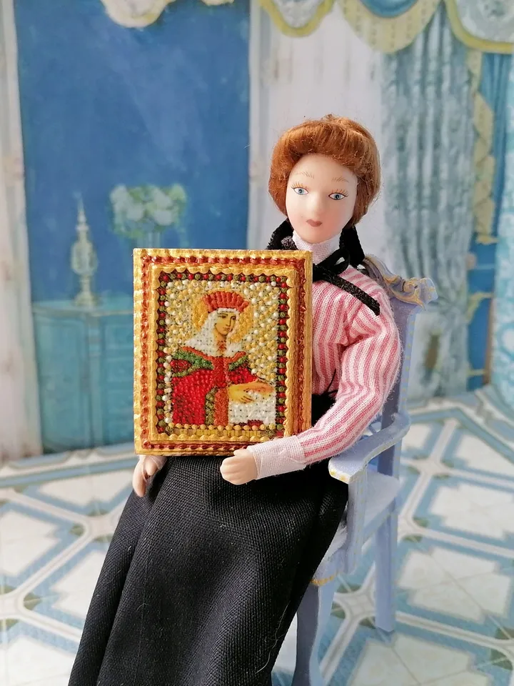 Miniature icon. Christmas icon.1:12 scale.Dollhouse miniature. Christmas. 1:12.Handmade. Imitation of beads.