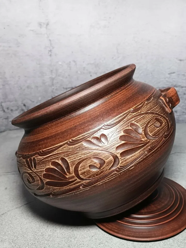 Ceramic casserole Handmade with handles and lid, carved pattern 101.44 fl.oz