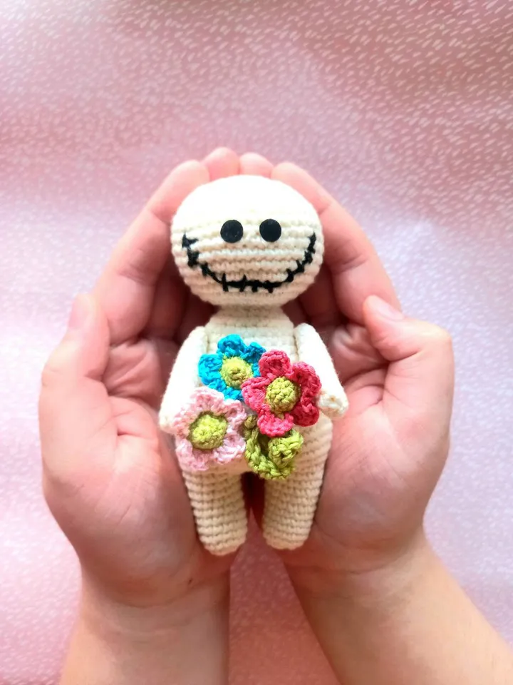 Joy doll with heart for Emotional health, mental health, to embrace your emotions