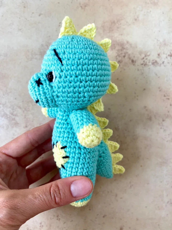 Crochet pattern Dunosaur in egg - Amigurumi hatching dino pattern - stuffed animal - Symbol 2024 dragon - English Pdf tutorial