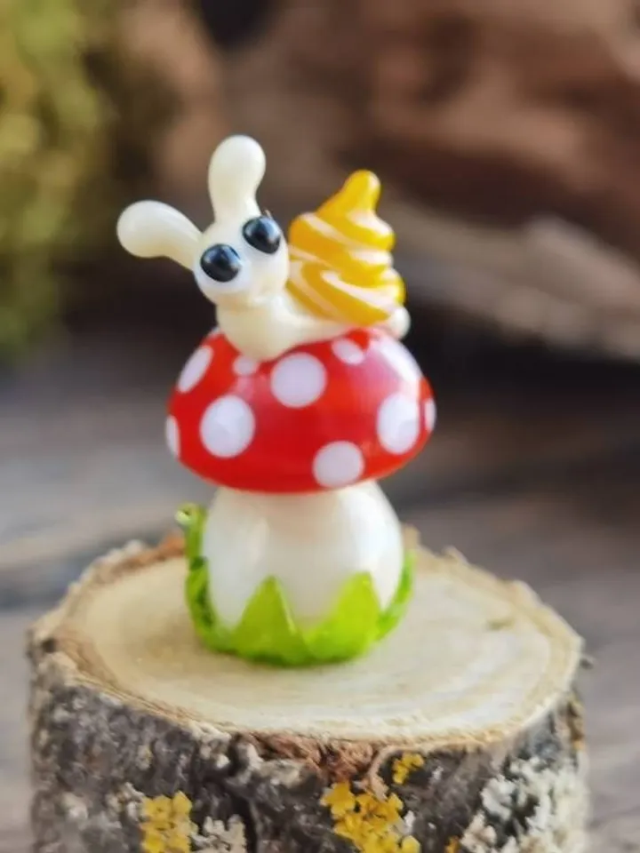 Mushroom ornament glass mushroom miniature , glass toadstools for terrarium decoration mini gardens or lampwork beads Mushroom figurine