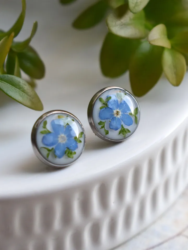 Forget-me-nots earrings. Minimalistic studs with real forget-me-nots. Lovely earrings.