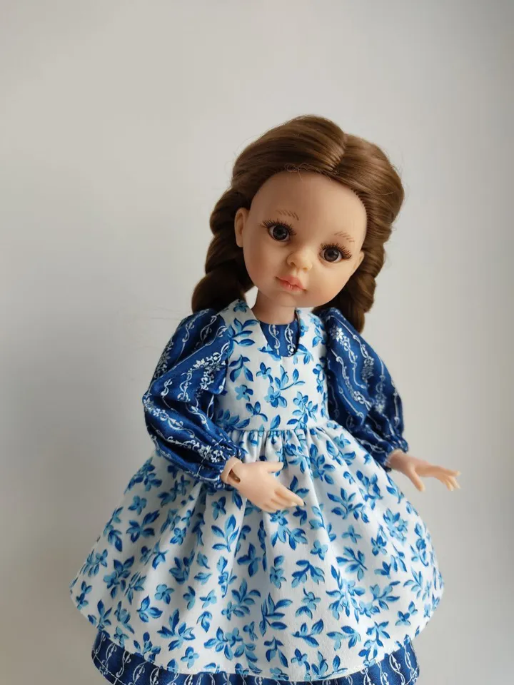 PDF sewing pattern for Paola Reina dolls.