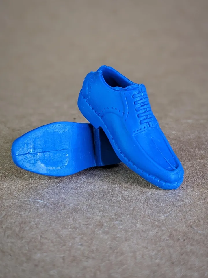 Classic tapered toe blue shoes for 1/6 scale male dolls