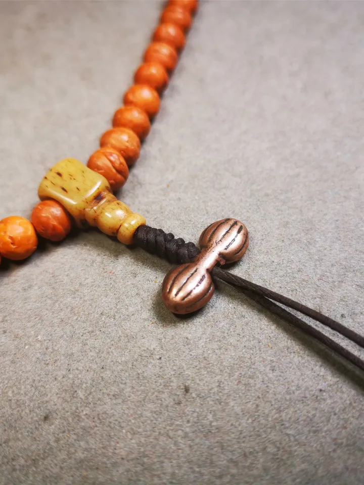 Gandhanra Handmade Tibetan Amulet,Vajra Pendant for Mala,Bag Hanging,Prayer Bead Accessories,0.87" × 0.35"