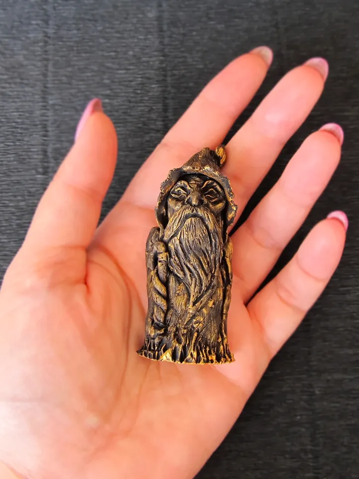 Merlin figurine Old wizard Sorcerer Magician Druid Pagan hood doll Altar Figurine Collectible figure Statue magic room Aalchemist Witchcraft