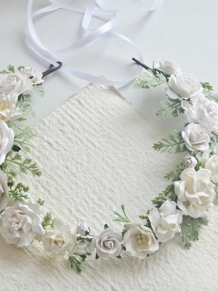 Wedding flower crown, White flower crown, Flower crown for bride, Flower crown, Bridal hair, Bridesmaids