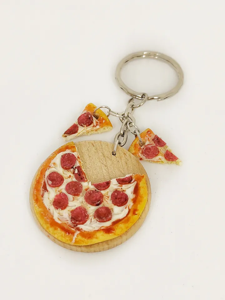 Keychain with decor, pizza accessory, gift for her, gift idea, exclusive keychains with decor, pizzas on a keychain