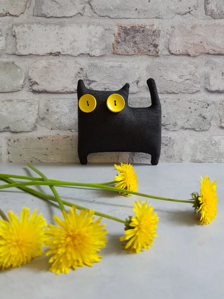 Black Cat Sewing pattern PDF, halloween doll diy, stuffed animal pattern