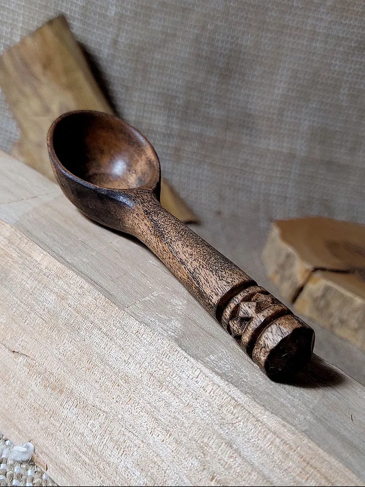 Handmade wooden coffee scoop, tea scoop, measuring spoon, Wooden gift coffee lovers, 9th anniversary willow wood spoon