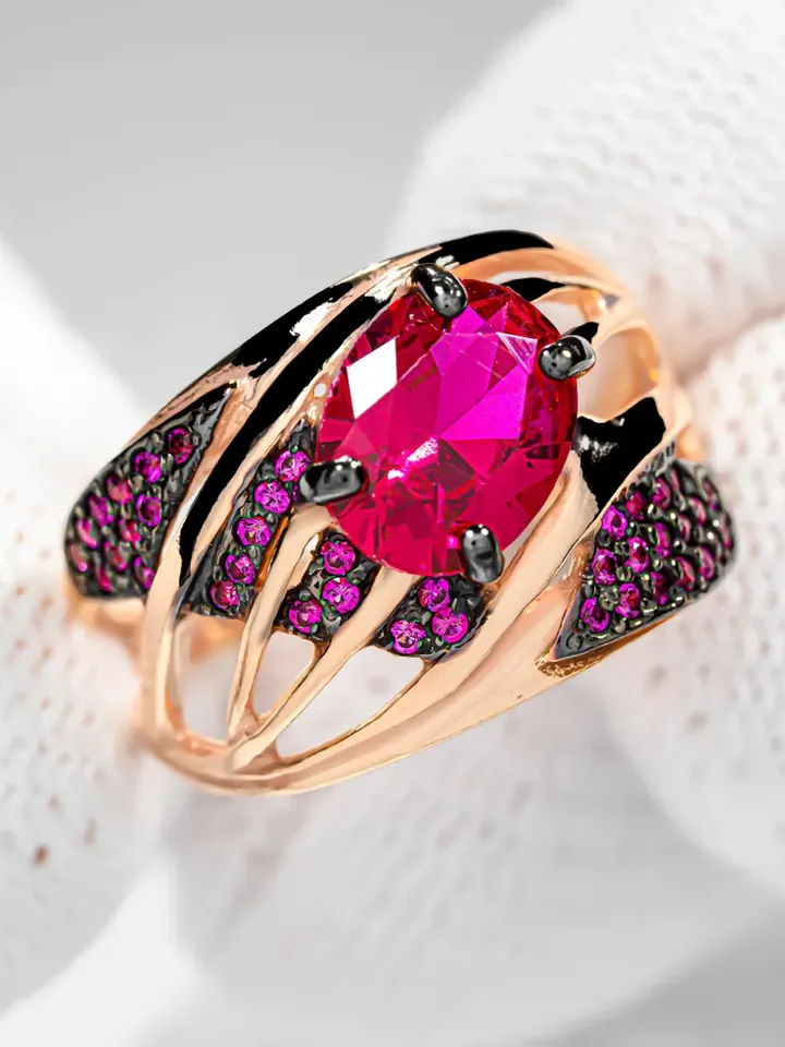 Ring Silver gold plated 925 assay value with corundum and ruby
