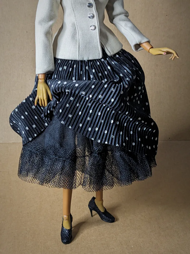Handmade classic high fashion suit (jacket & skirt) for 16-inch Fashion Royalty dolls - FR16
