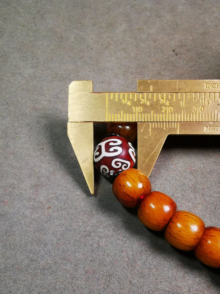 Gandhanra Handmade Tibetan Yak Bone Wrist Mala Bracelet,23 Prayer Beads Bracelet for Men