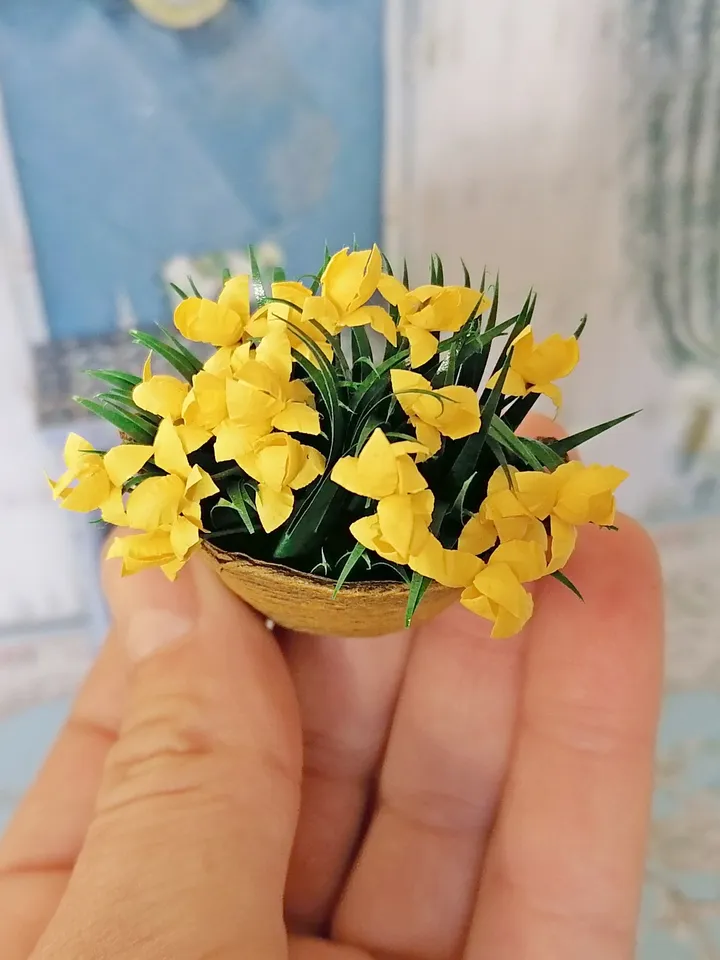 Flowers in a basket. Dollhouse miniature. Handmade. 1:12.