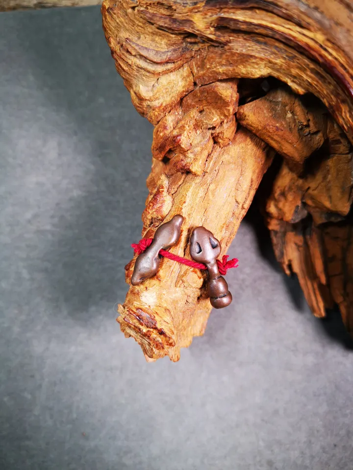 Gandhanra Handmade Tibetan Amulet Pendant,Mini Vajra and Dorje Bell, Mala Marker Bead Accessories, Made of Red Copper