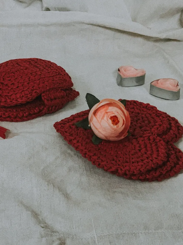 Crochet free coaster heart in case with raffia yarn, PDF pattern, digital instant download