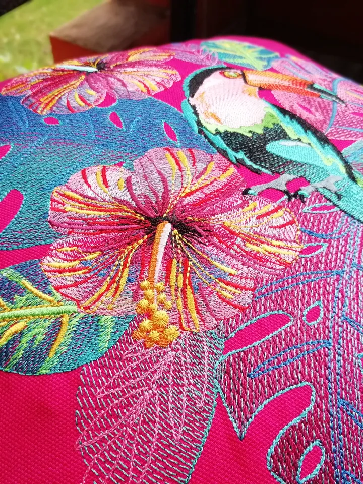 Machine embroidery design TOUCAN Tropics