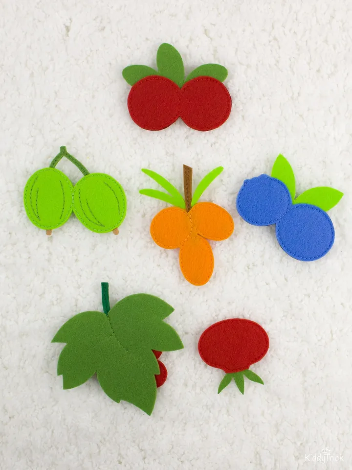 Felt Berries Free Pattern