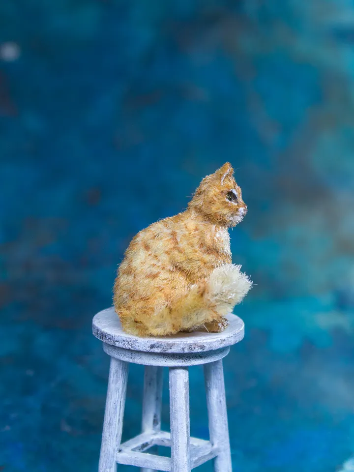 MINIATURE cat for dollhouse decoration