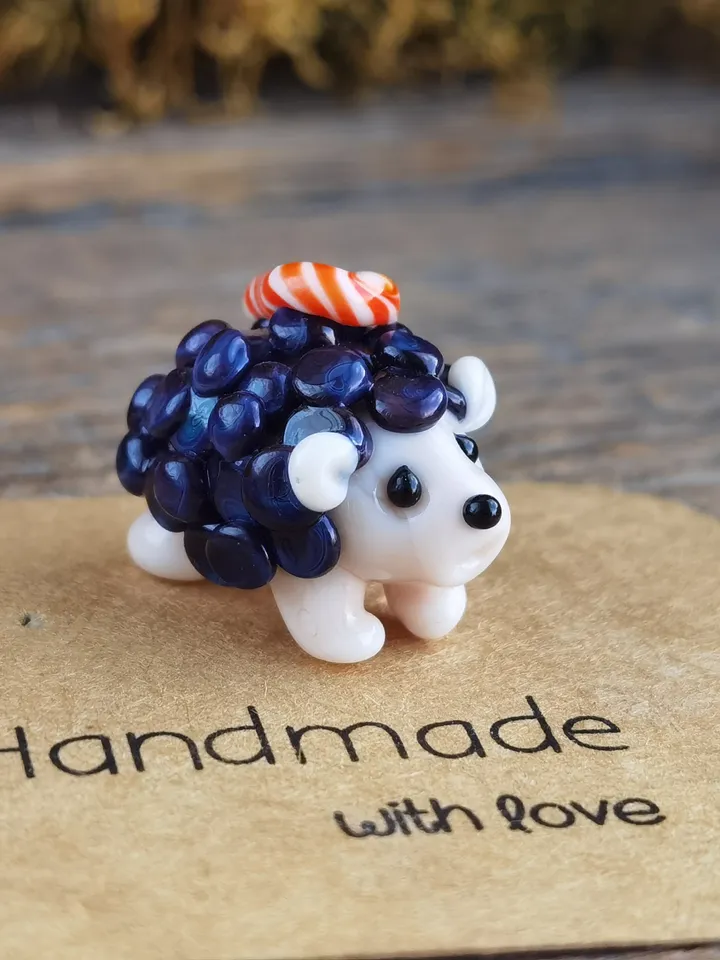 MINIATURE ANIMALS Hedgehog figurine Hedgehog miniature Baby Hedgehog Glass Hedgehog decor Hedgehog gift Tiny Hedgehog Fairy garden animal