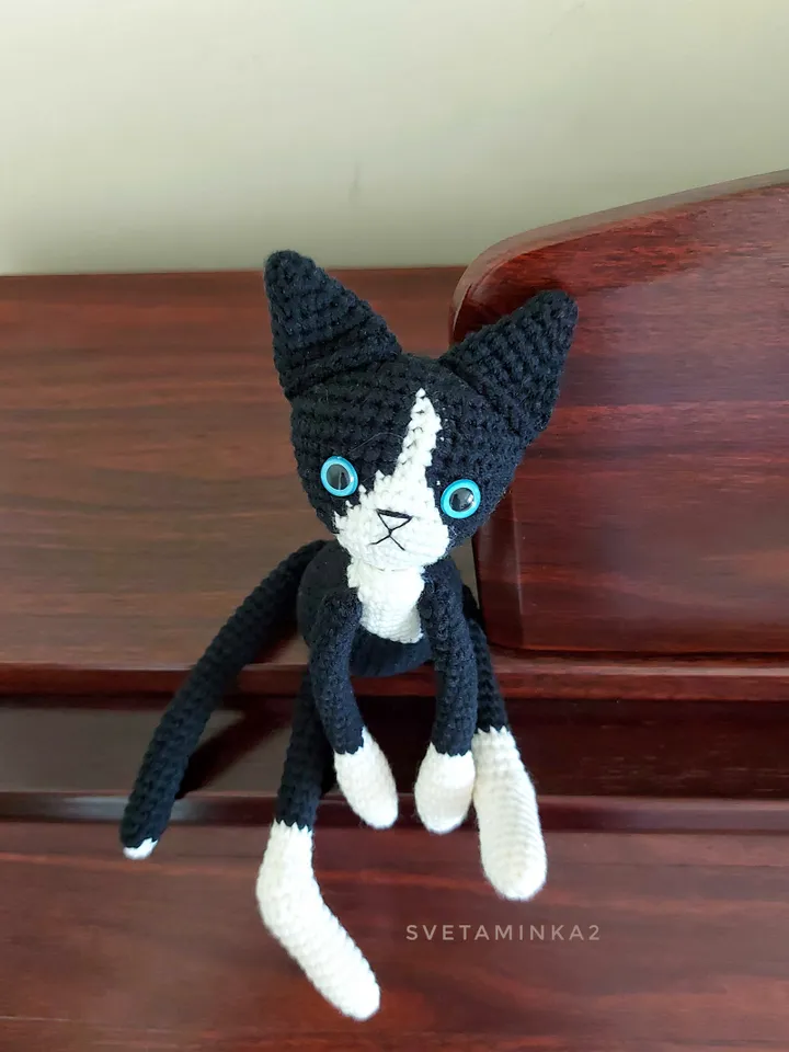 Crochet Cat Tuxedo Pattern Amigurumi Toy Tutorial. Digital Download. PDF.